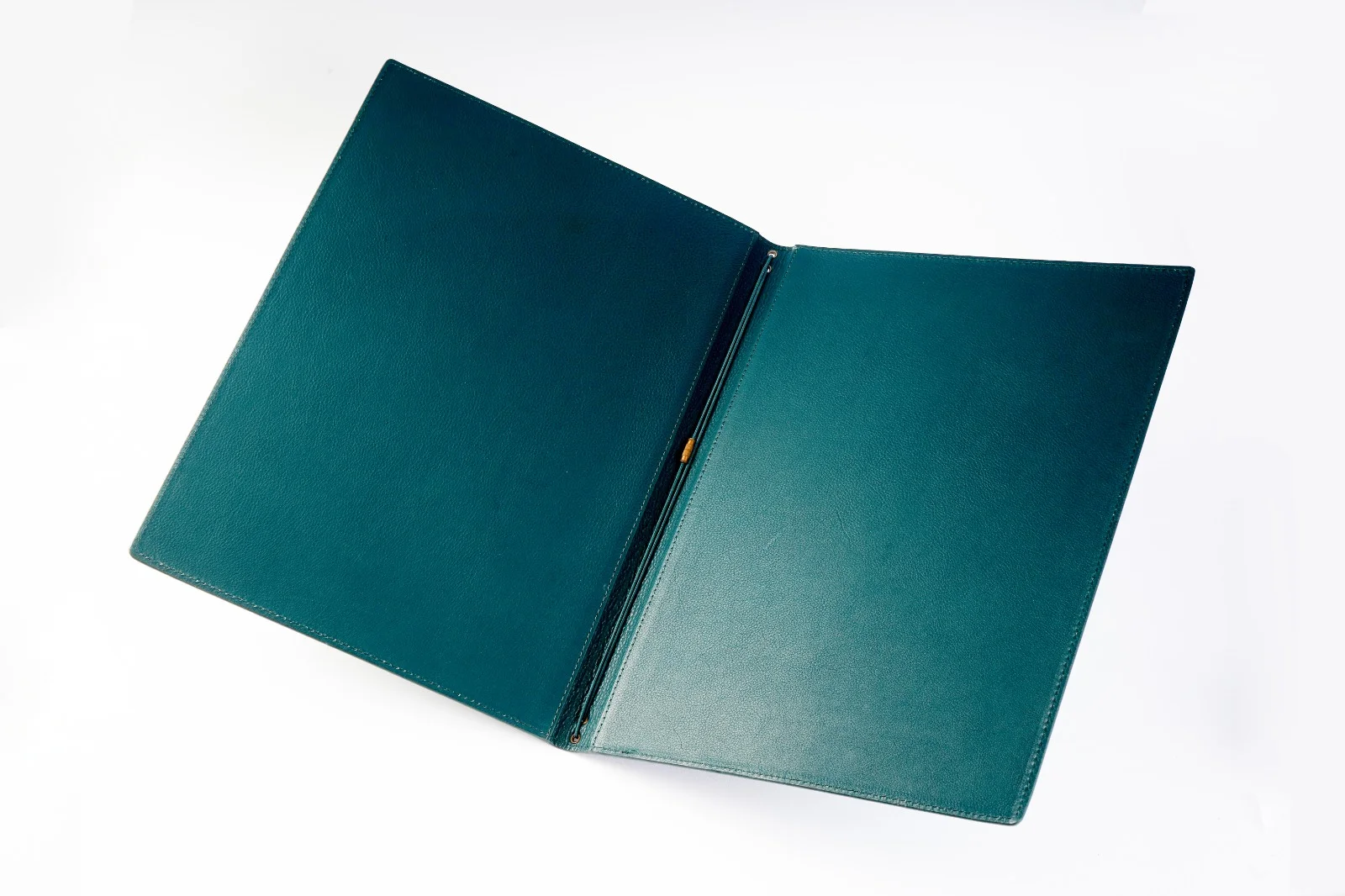 Custom leather menu covers made for hotels and cafés by Speedline